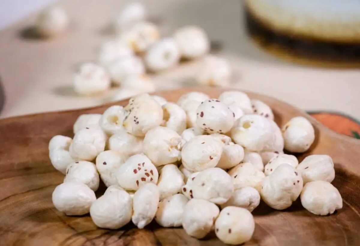 5 Surprising Health Benefits of Roasted Foxnut Snacks